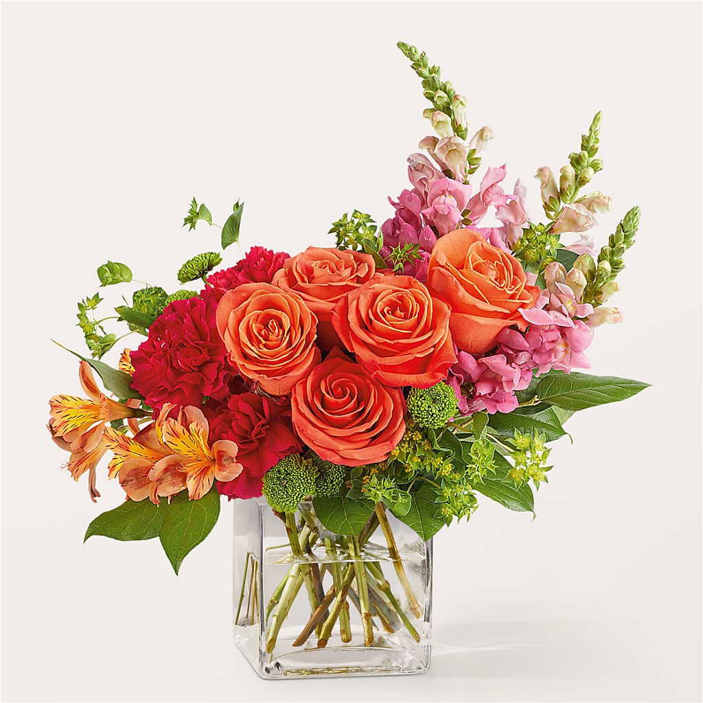 Cosmopolitan Bouquet – THE FLORAL SHOP BY LOWE'S NURSERY, Morganton NC
