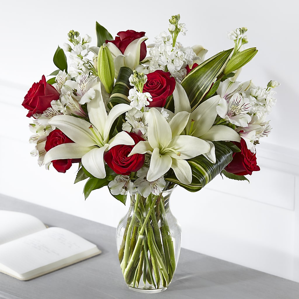 Loving Respect Bouquet – THE FLORAL SHOP BY LOWE'S NURSERY, Morganton NC