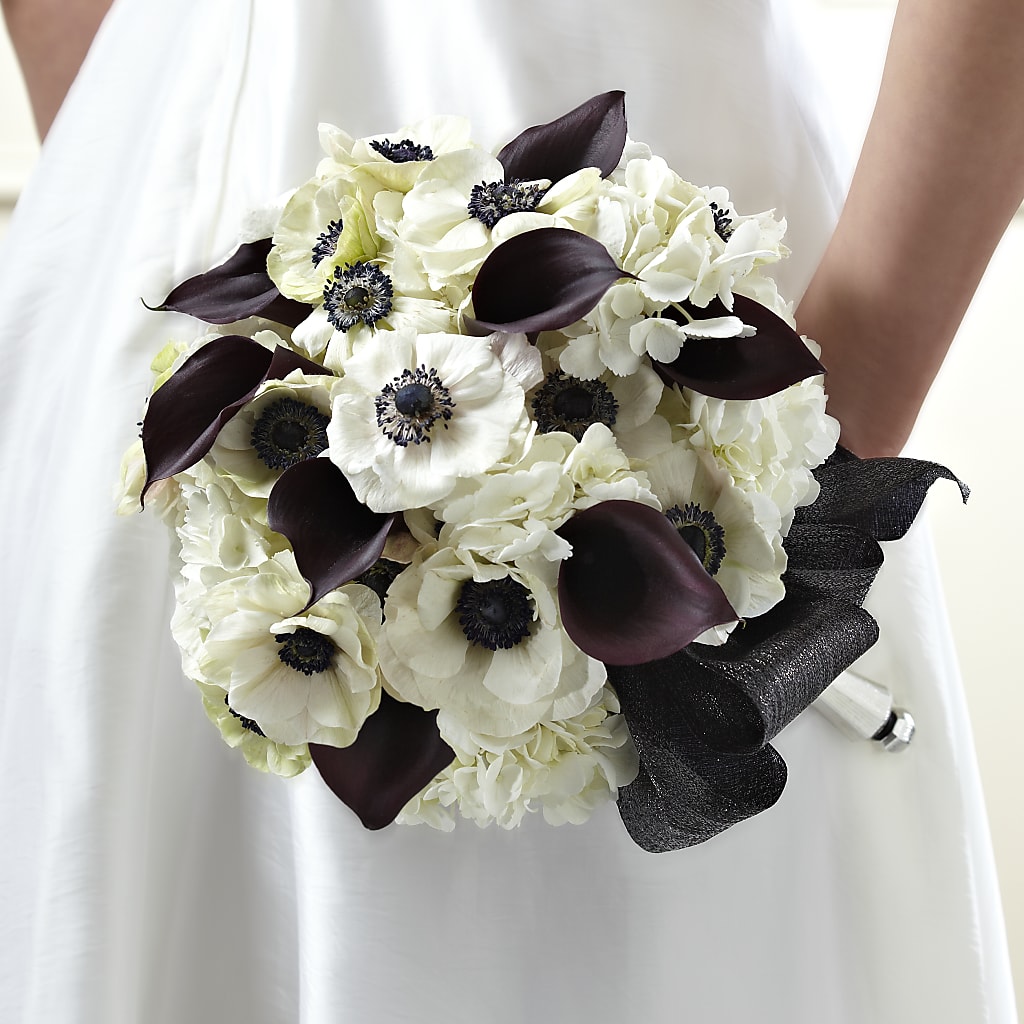 To Have and To Hold Bouquet – THE FLORAL SHOP BY LOWE'S NURSERY, Morganton NC