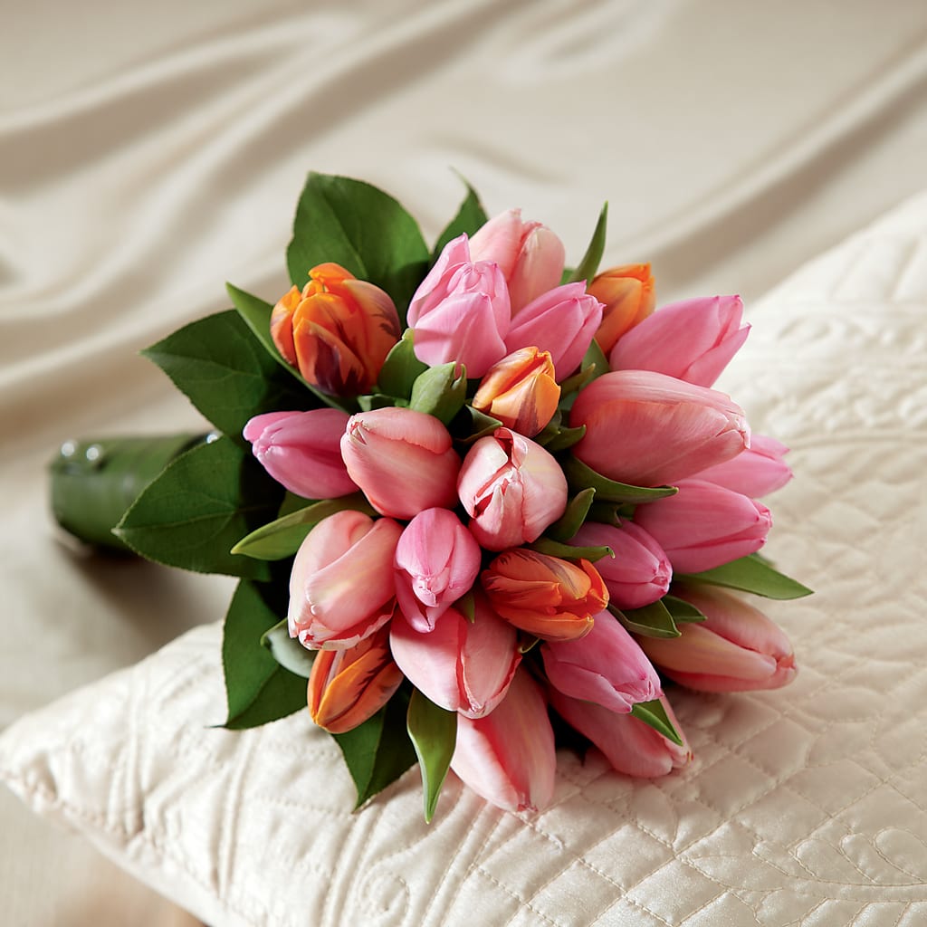 Embraceable Bouquet – THE FLORAL SHOP BY LOWE'S NURSERY, Morganton NC