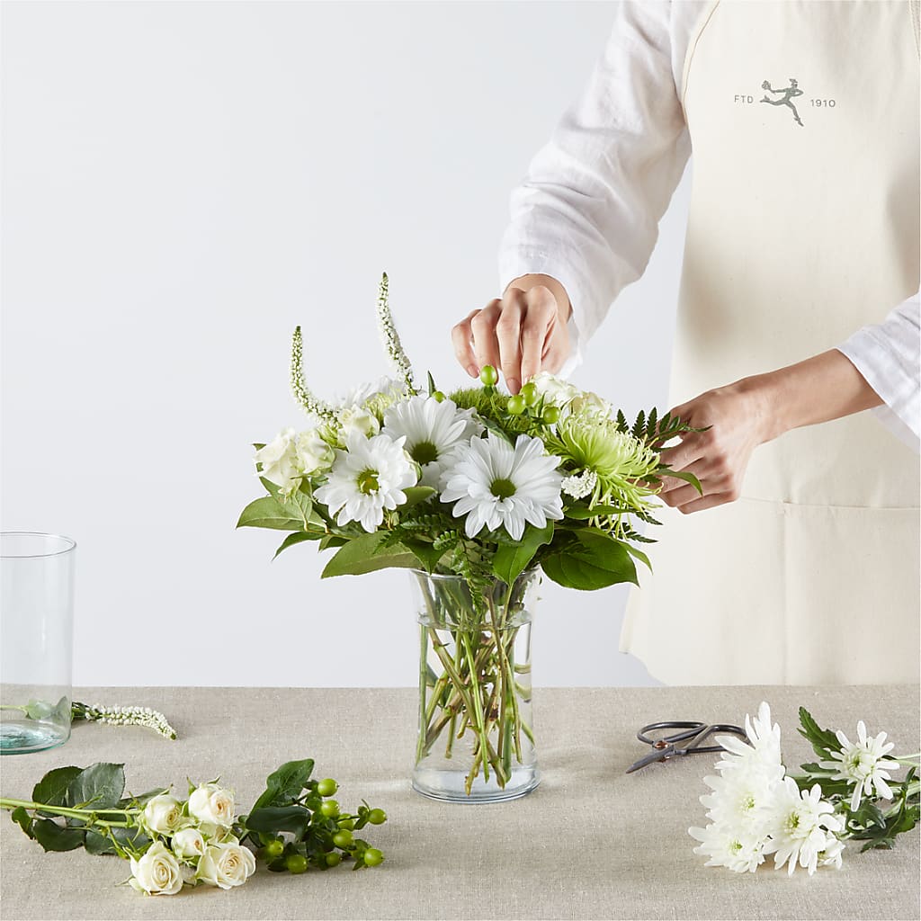 Irish Garden - A Florist Original – THE FLORAL SHOP BY LOWE'S NURSERY, Morganton NC