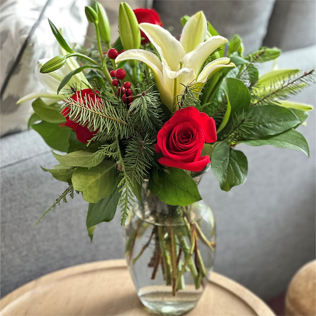 Sparkling Snowflakes Bouquet – THE FLORAL SHOP BY LOWE'S NURSERY, Morganton NC