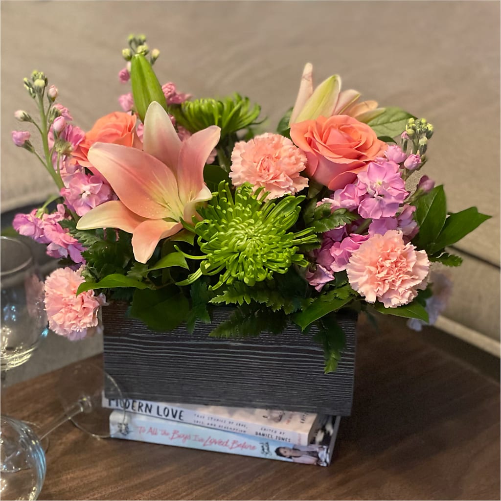 Beautiful Spirit Basket – THE FLORAL SHOP BY LOWE'S NURSERY, Morganton NC