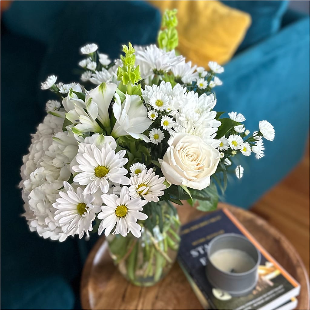 Classic Ivory – A Florist Original – THE FLORAL SHOP BY LOWE'S NURSERY, Morganton NC