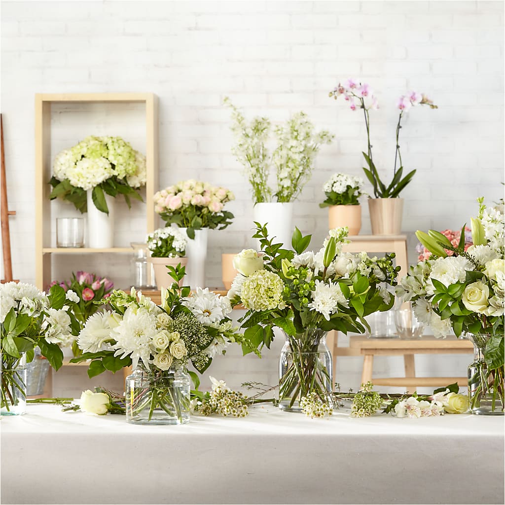 Classic Ivory – A Florist Original – THE FLORAL SHOP BY LOWE'S NURSERY, Morganton NC