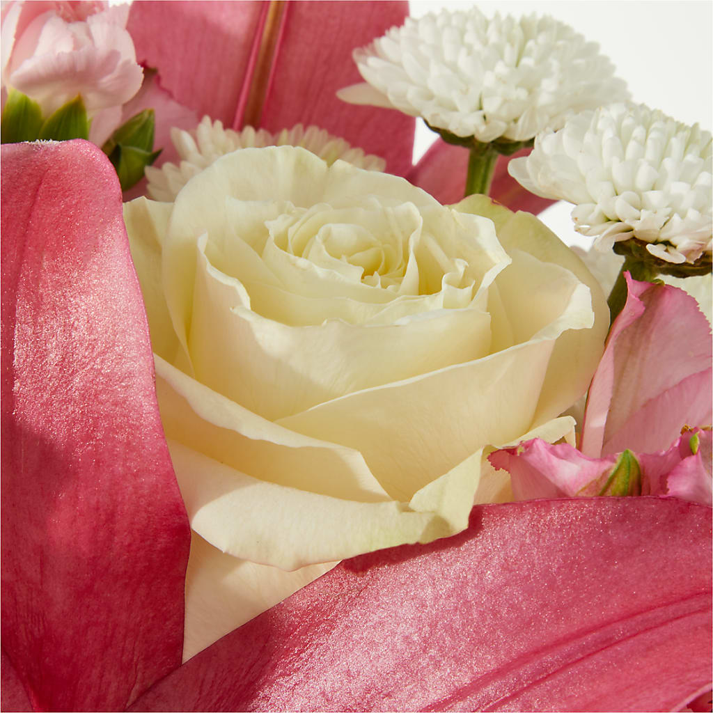 Piece of Cake Bouquet – THE FLORAL SHOP BY LOWE'S NURSERY, Morganton NC
