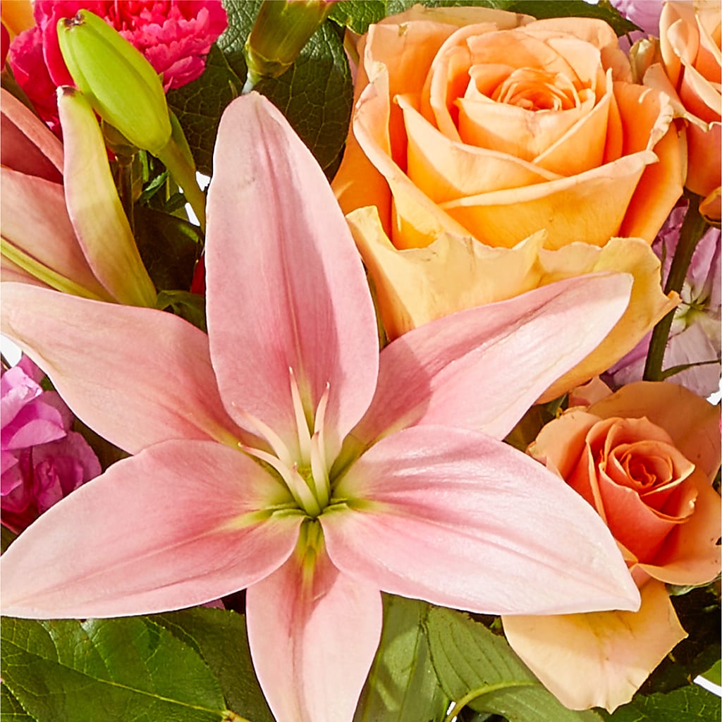 Bisous Bouquet – THE FLORAL SHOP BY LOWE'S NURSERY, Morganton NC