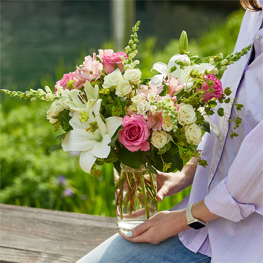 Fondly Bouquet – THE FLORAL SHOP BY LOWE'S NURSERY, Morganton NC