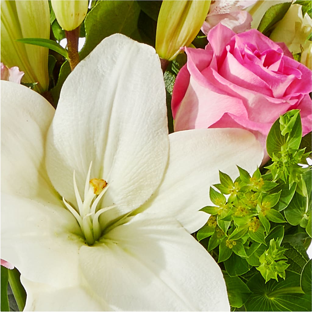Fondly Bouquet – THE FLORAL SHOP BY LOWE'S NURSERY, Morganton NC